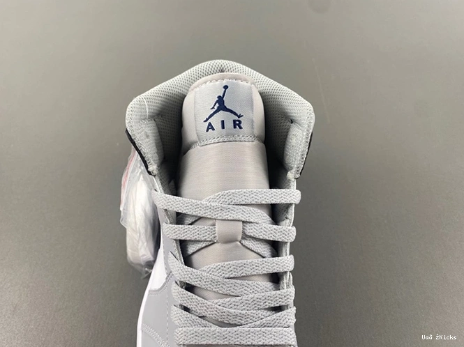 Mid Jordan Midnight 48 6398 Navy DQ8426- 1 Grey Wolf  WellDesigned 0802